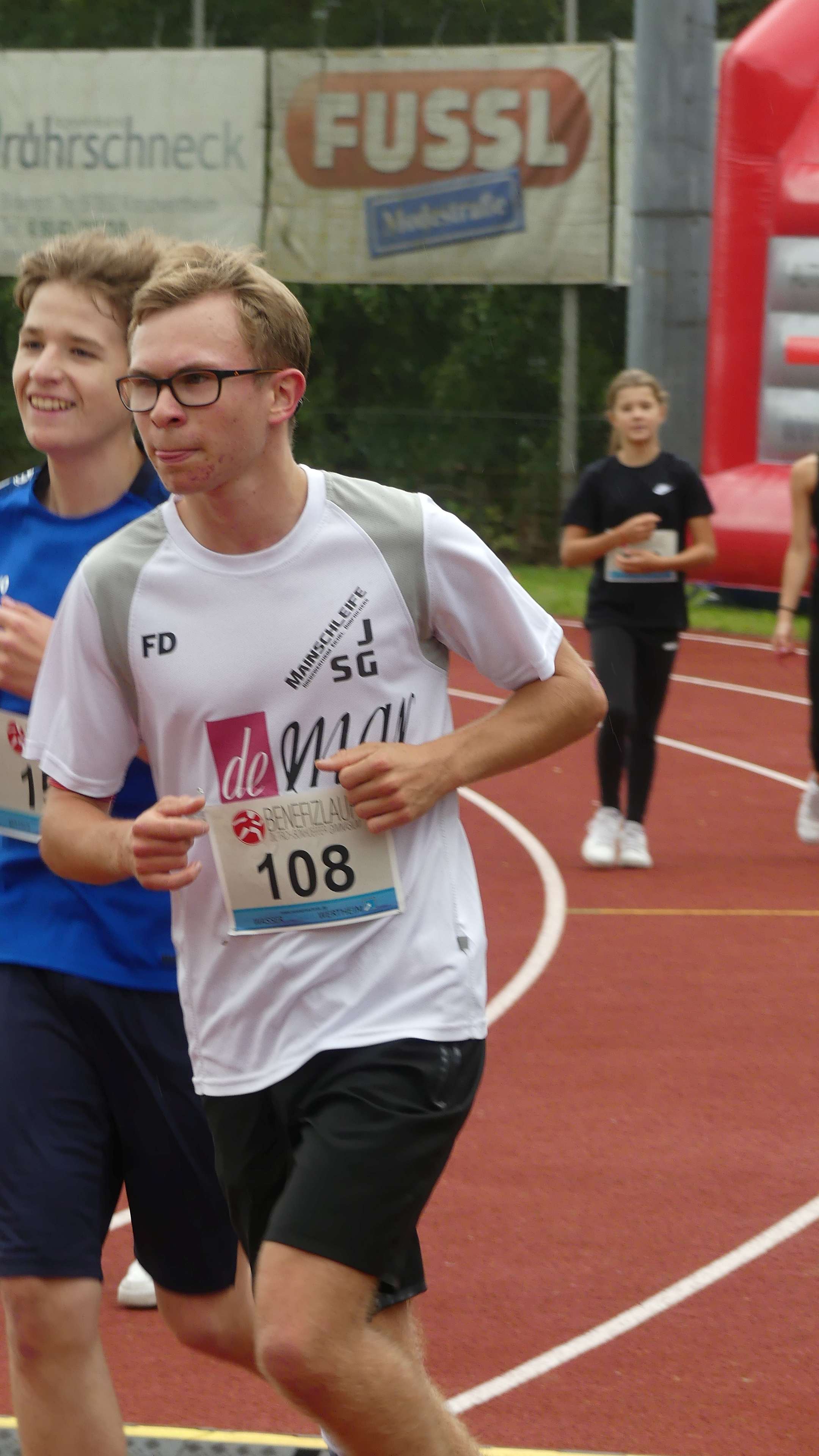 Bild vom 15. Benefizlauf im Jahr 2025. Dies ist das 159. Bild.